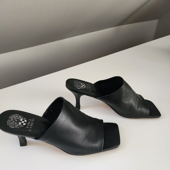 Vince Camuto mules - Picture 2 of 6